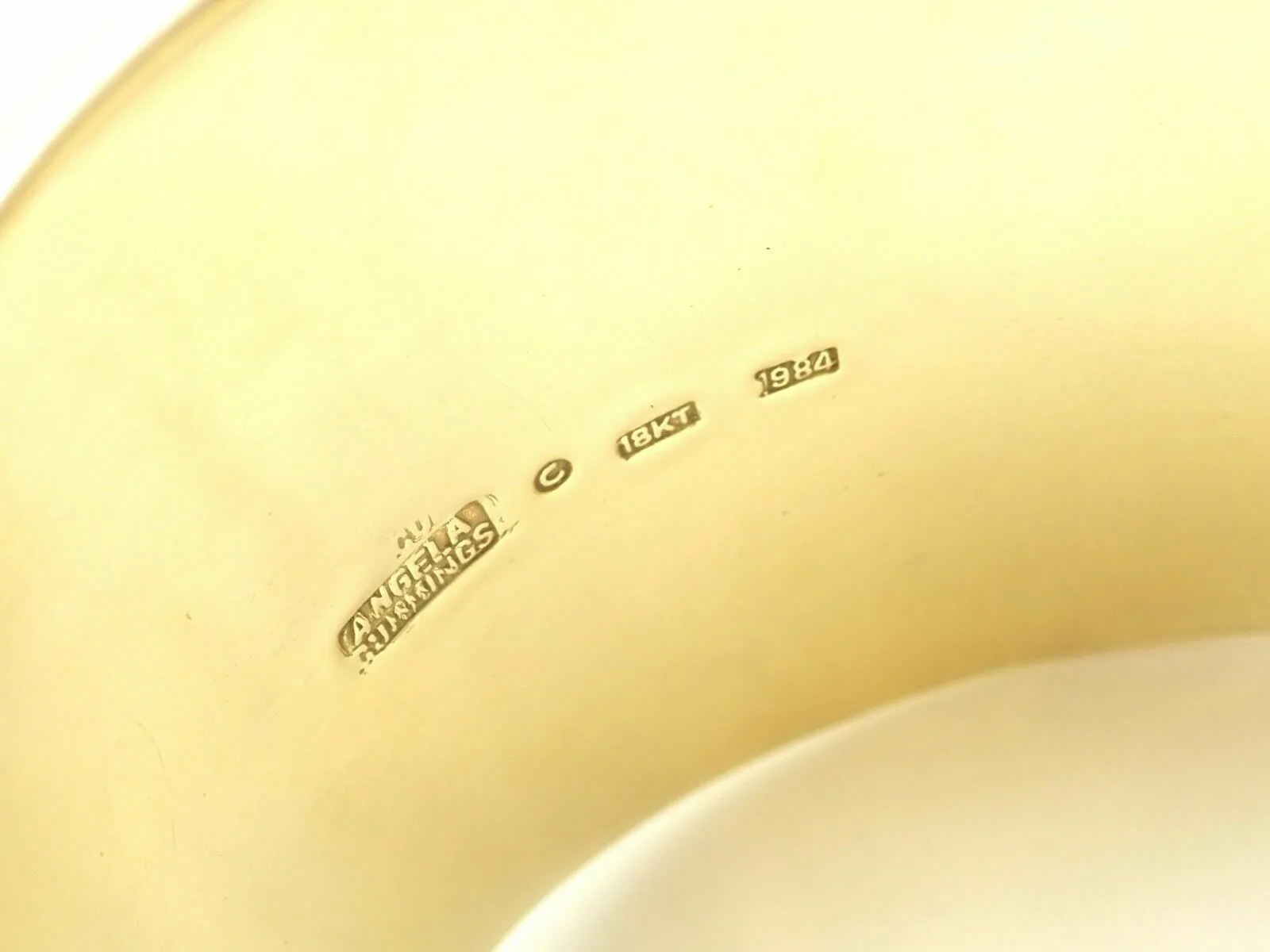 Angela Cummings 18k Gold Mother Of Pearl Snakeskin Wide Bangle Bracelet 1984