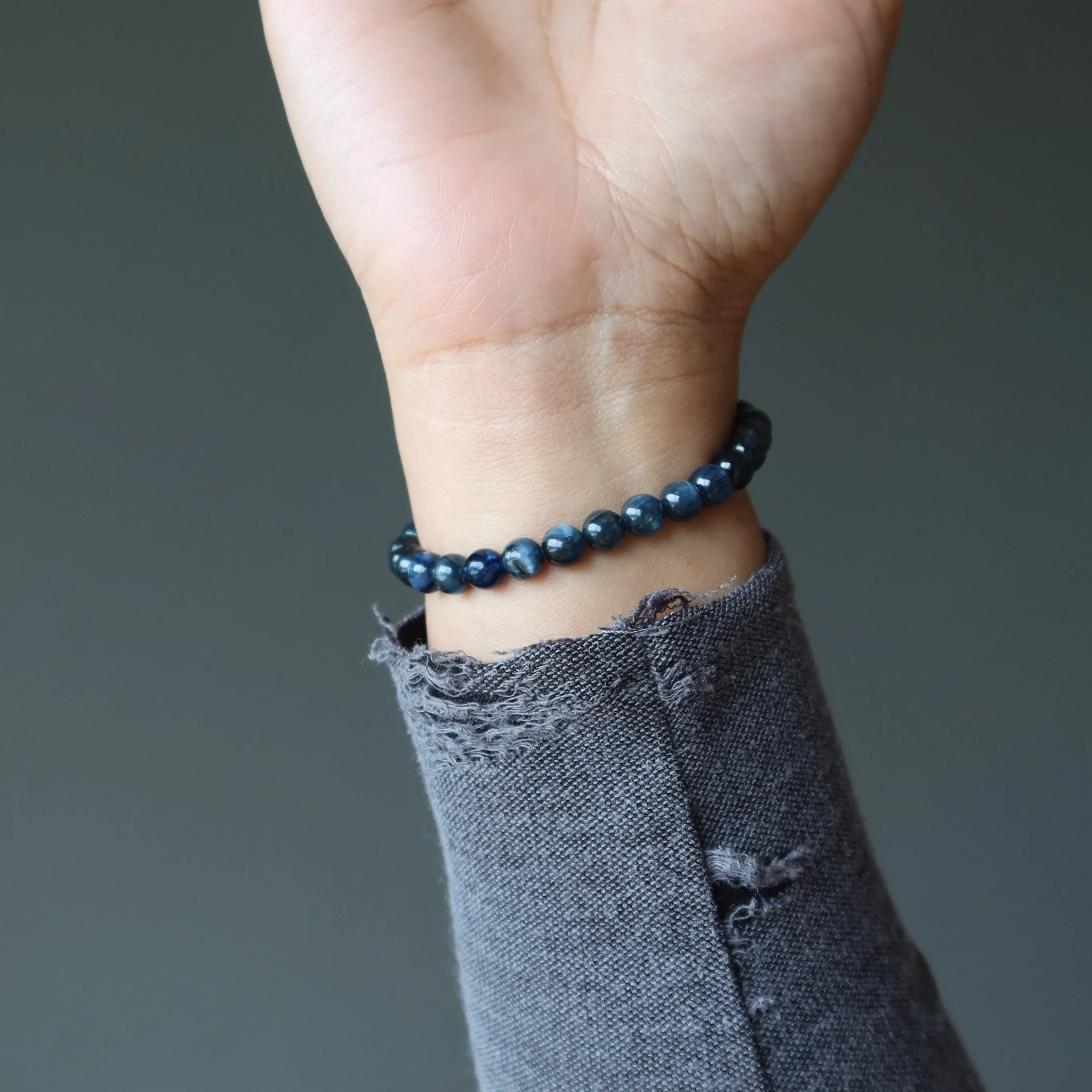 Arfvedsonite Bracelet Blue Kyanite Leaf