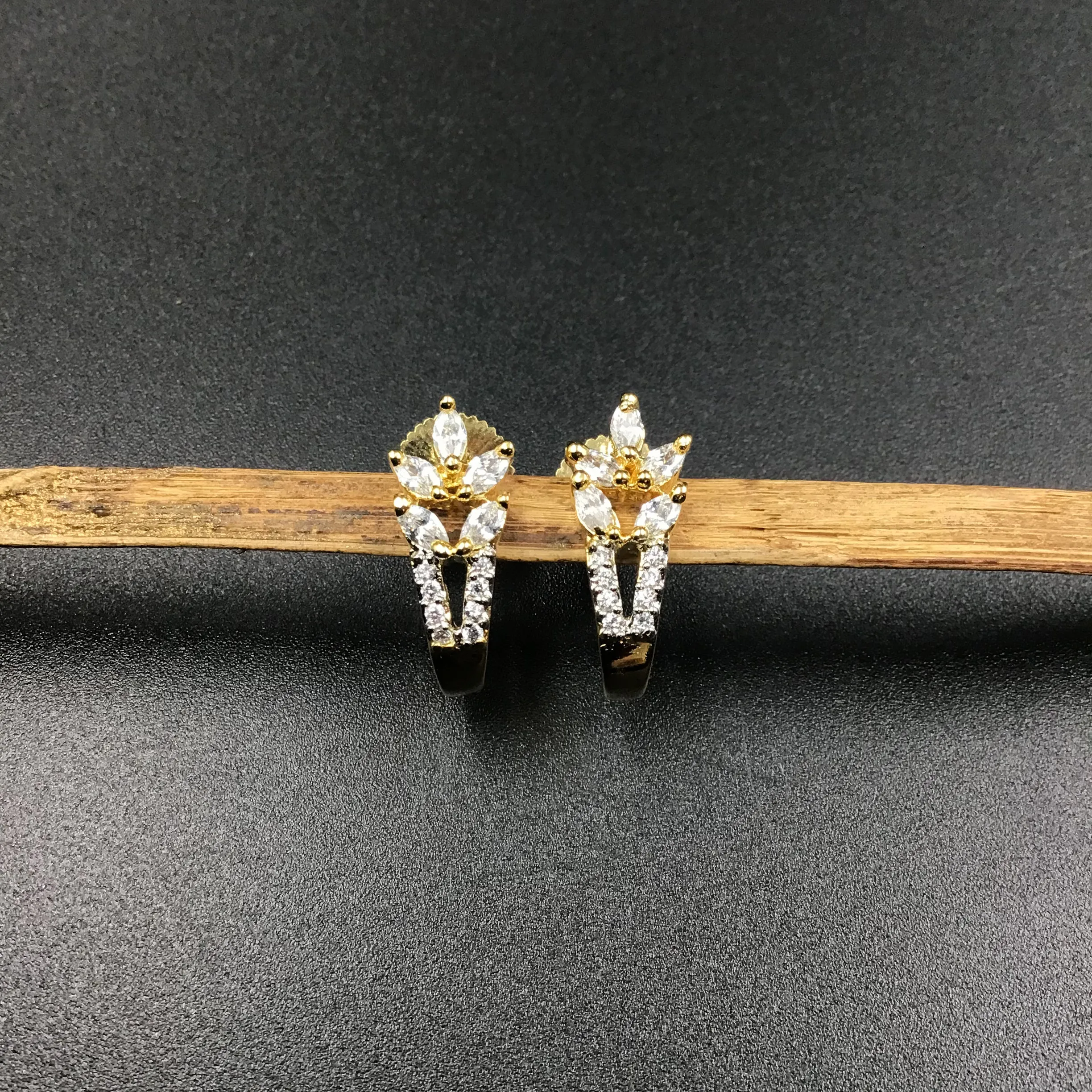Bali Zircon/AD 3192-11