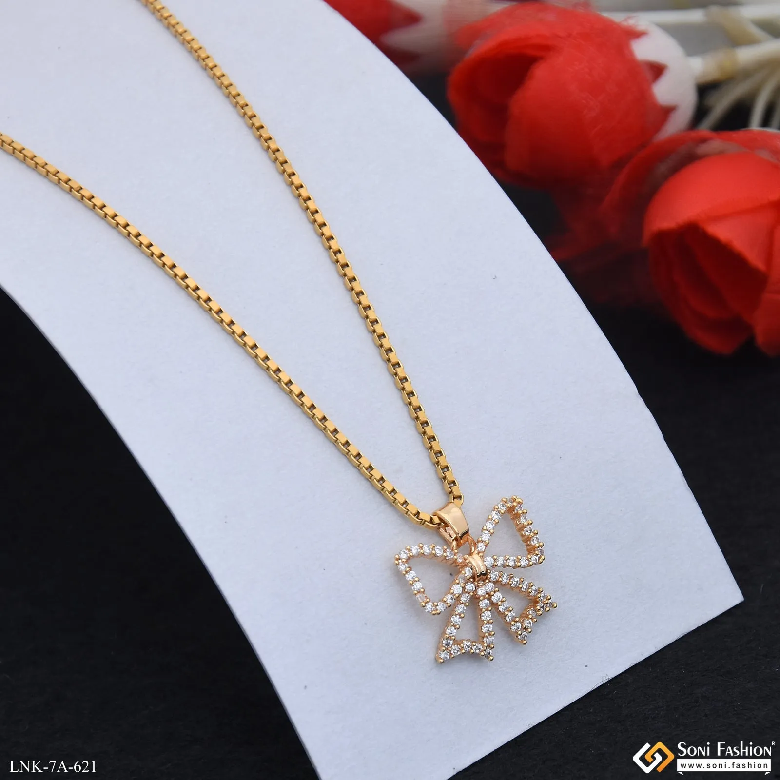 Charming Design Gold Plated Chain Pendant for Ladies - Style A621