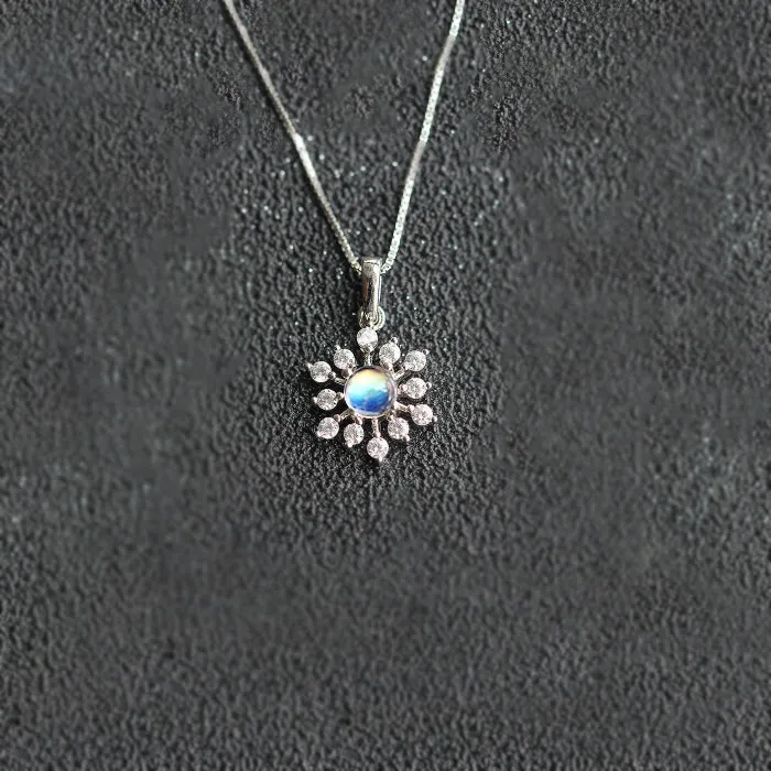 Chic Sterling Silver Moonstone Pendant Necklace Handmade Gemstone Jewelry Accessories Gift Women
