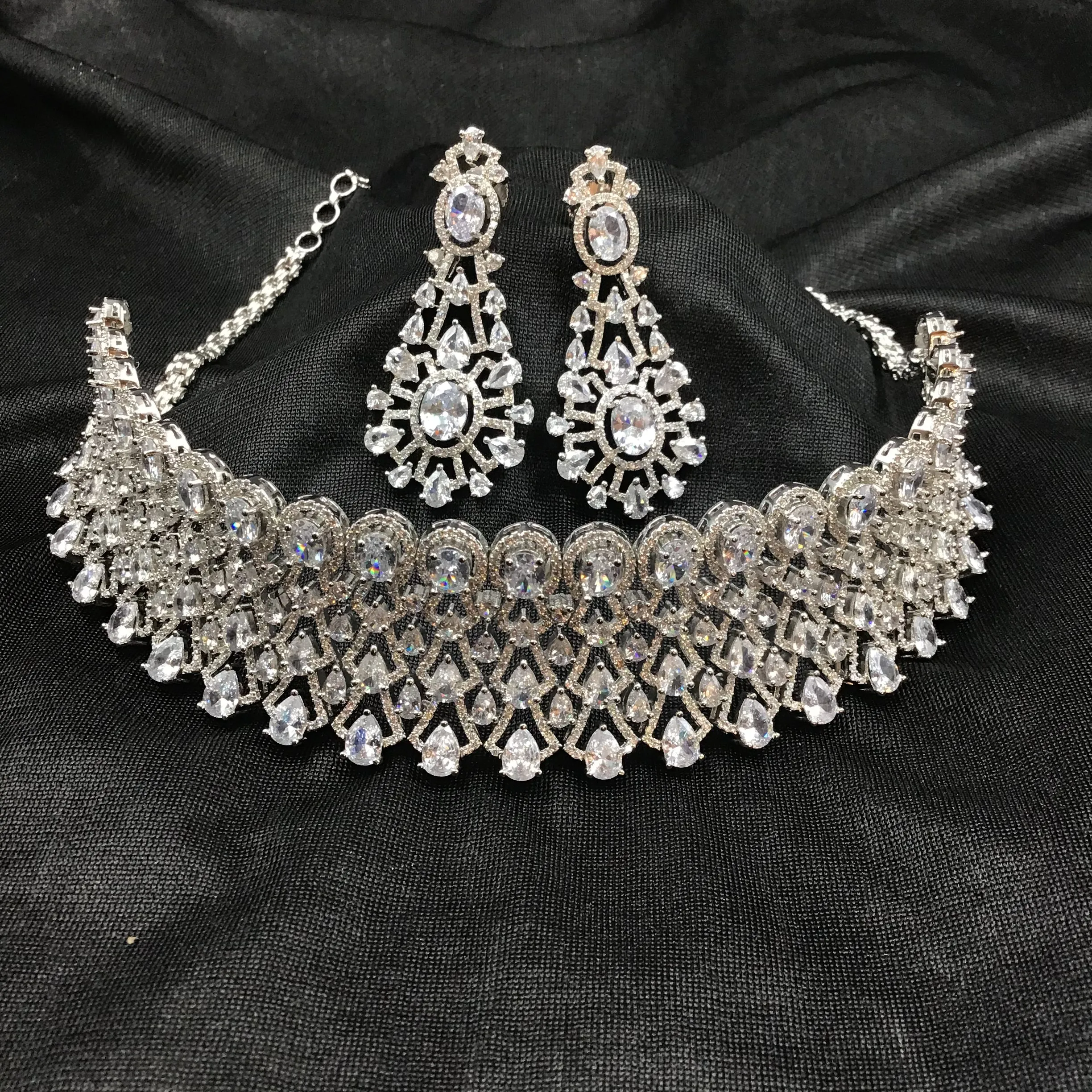 Choker Zircon/AD Necklace Set 3158-11