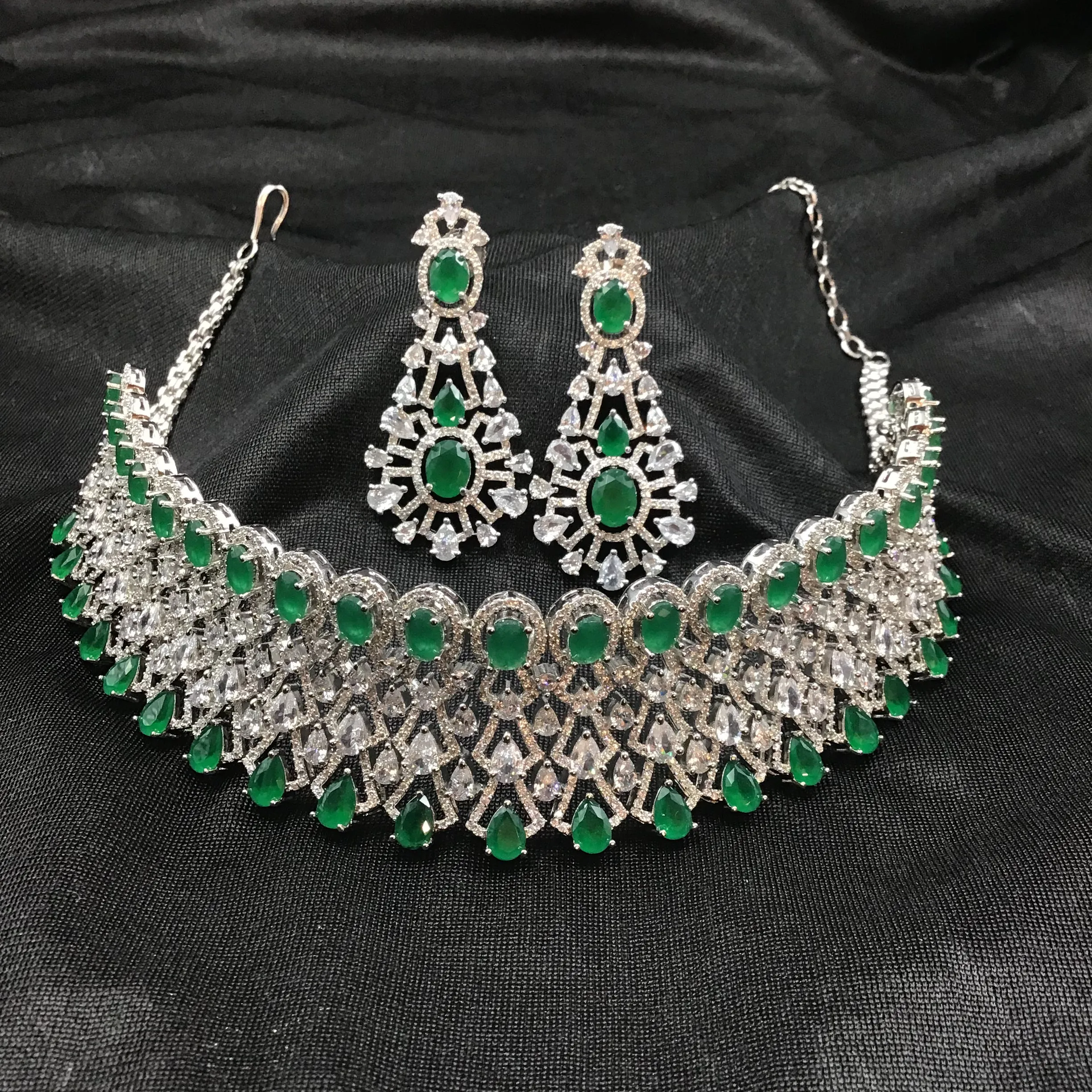 Choker Zircon/AD Necklace Set 3158-11
