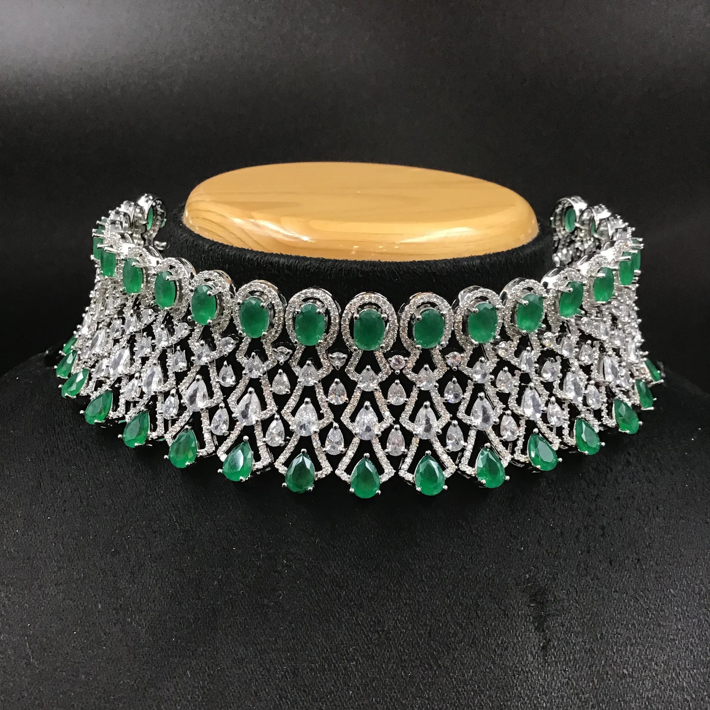 Choker Zircon/AD Necklace Set 3158-11