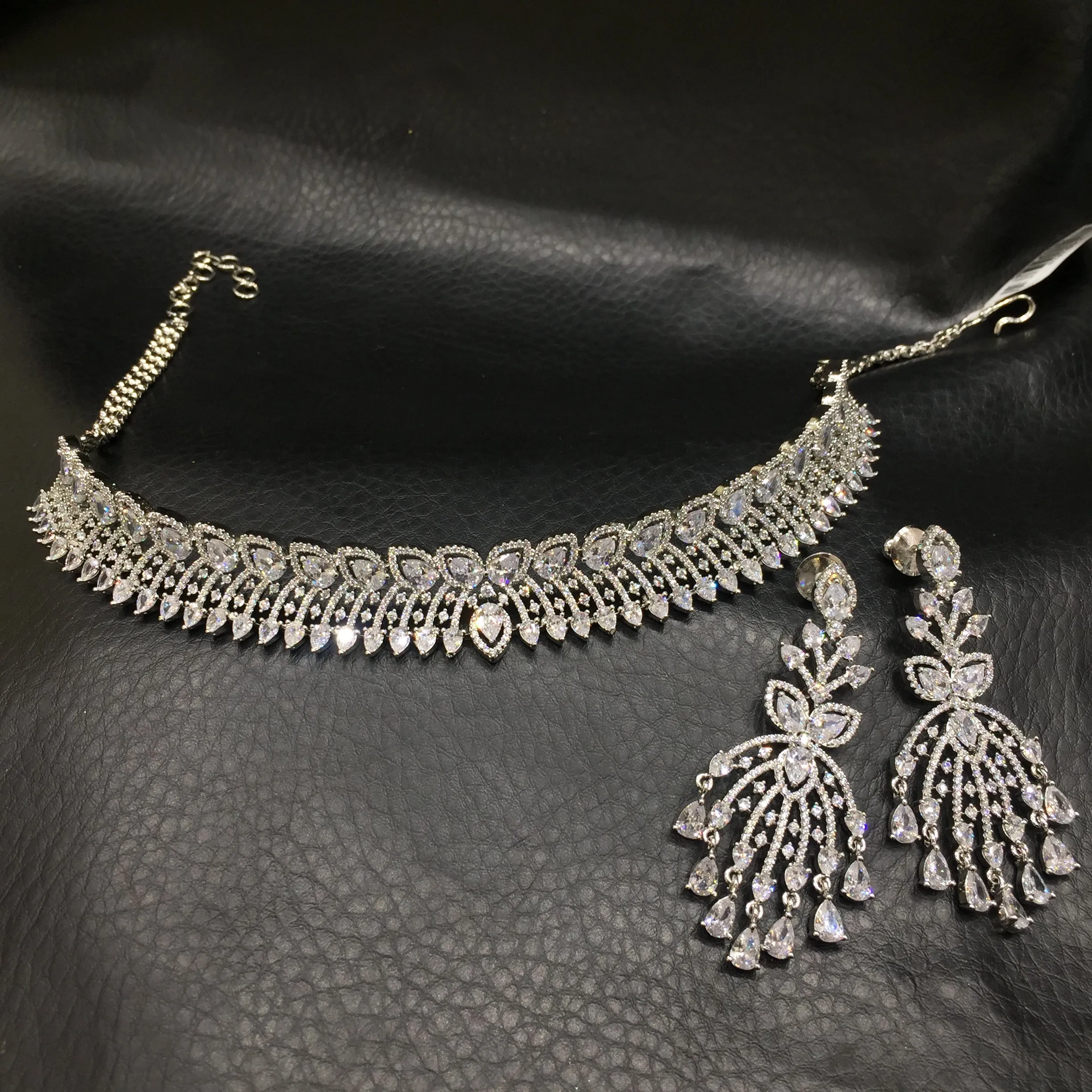 Choker Zircon/AD Necklace Set 4137-69