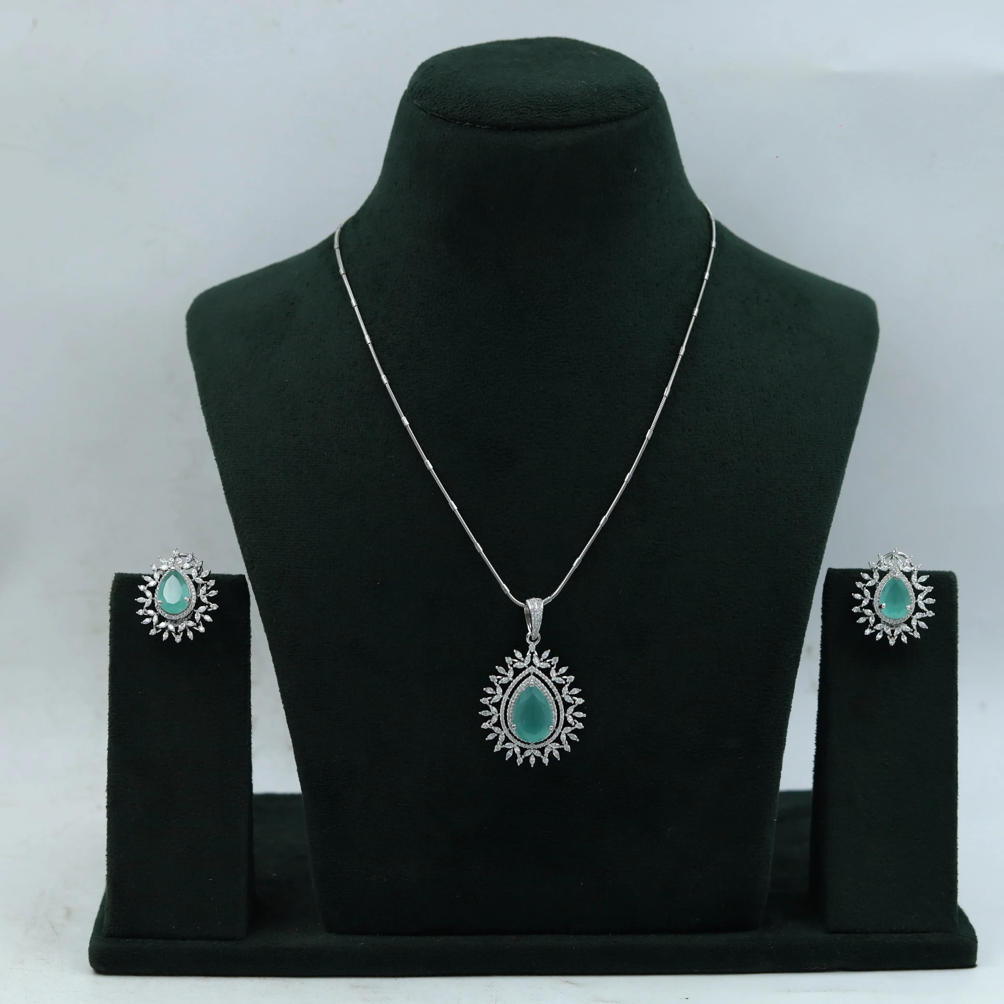 Designer Zircon/AD Pendant Set 15241-69