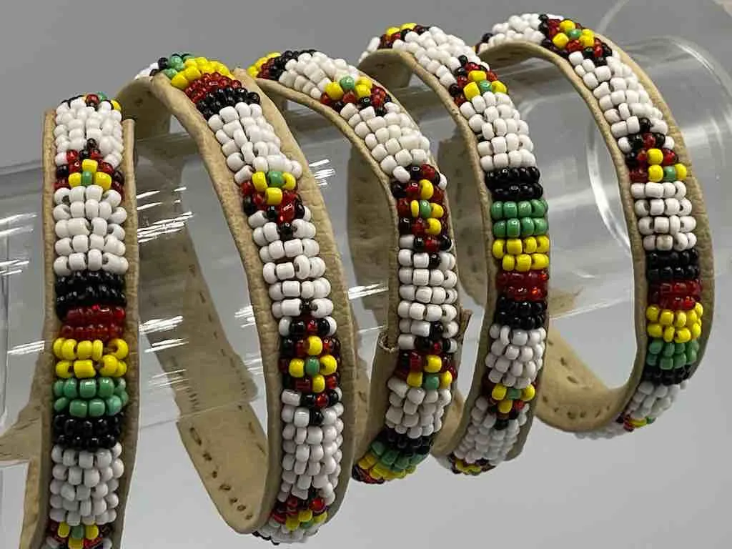 Diamonds Design Narrow White Beaded Leather Bracelet - Mali