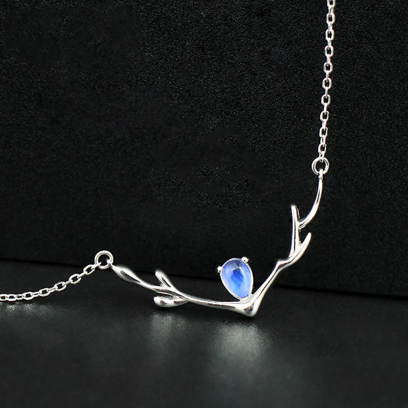 Elk horn shape Moonstone Pendant Necklace in Silver Jewelry Accessories Gifts for Women