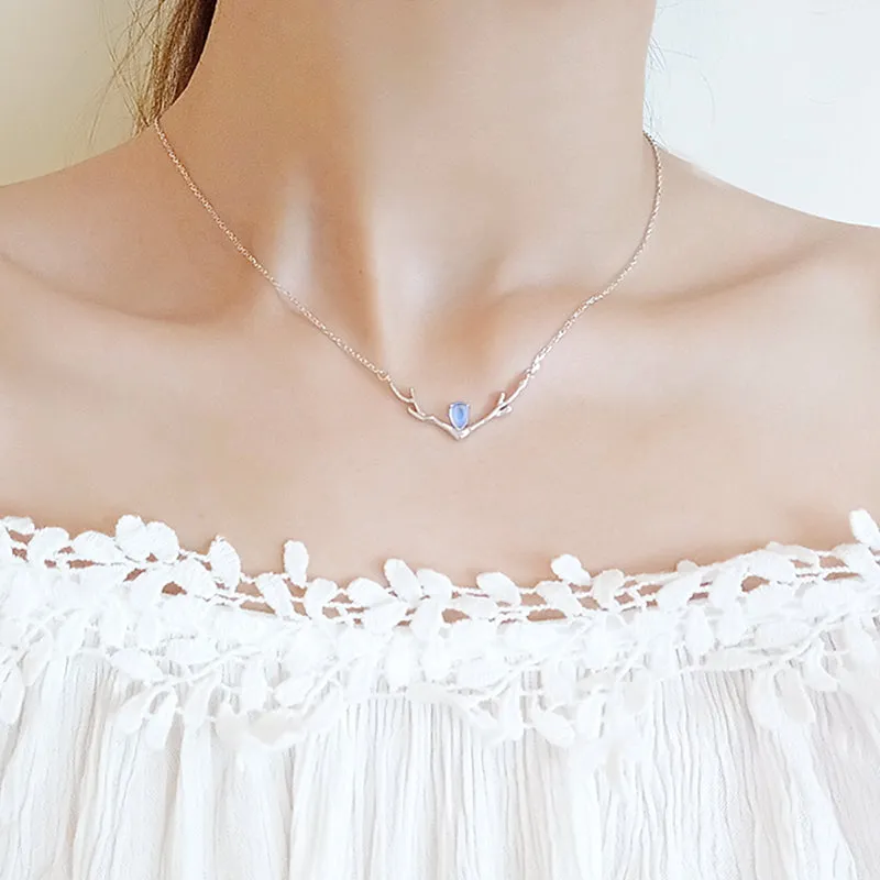 Elk horn shape Moonstone Pendant Necklace in Silver Jewelry Accessories Gifts for Women