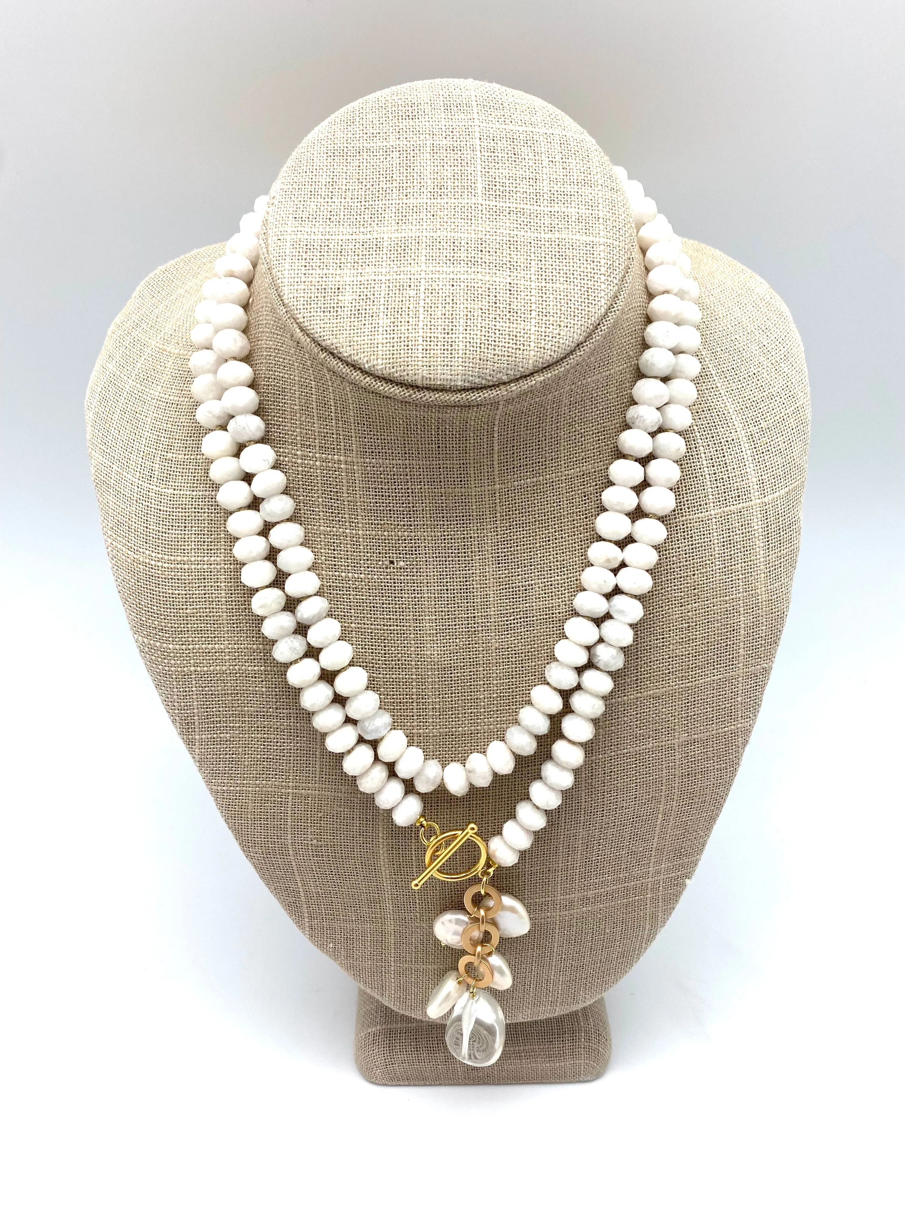 Ellinor Clasp Necklace - white moonstone
