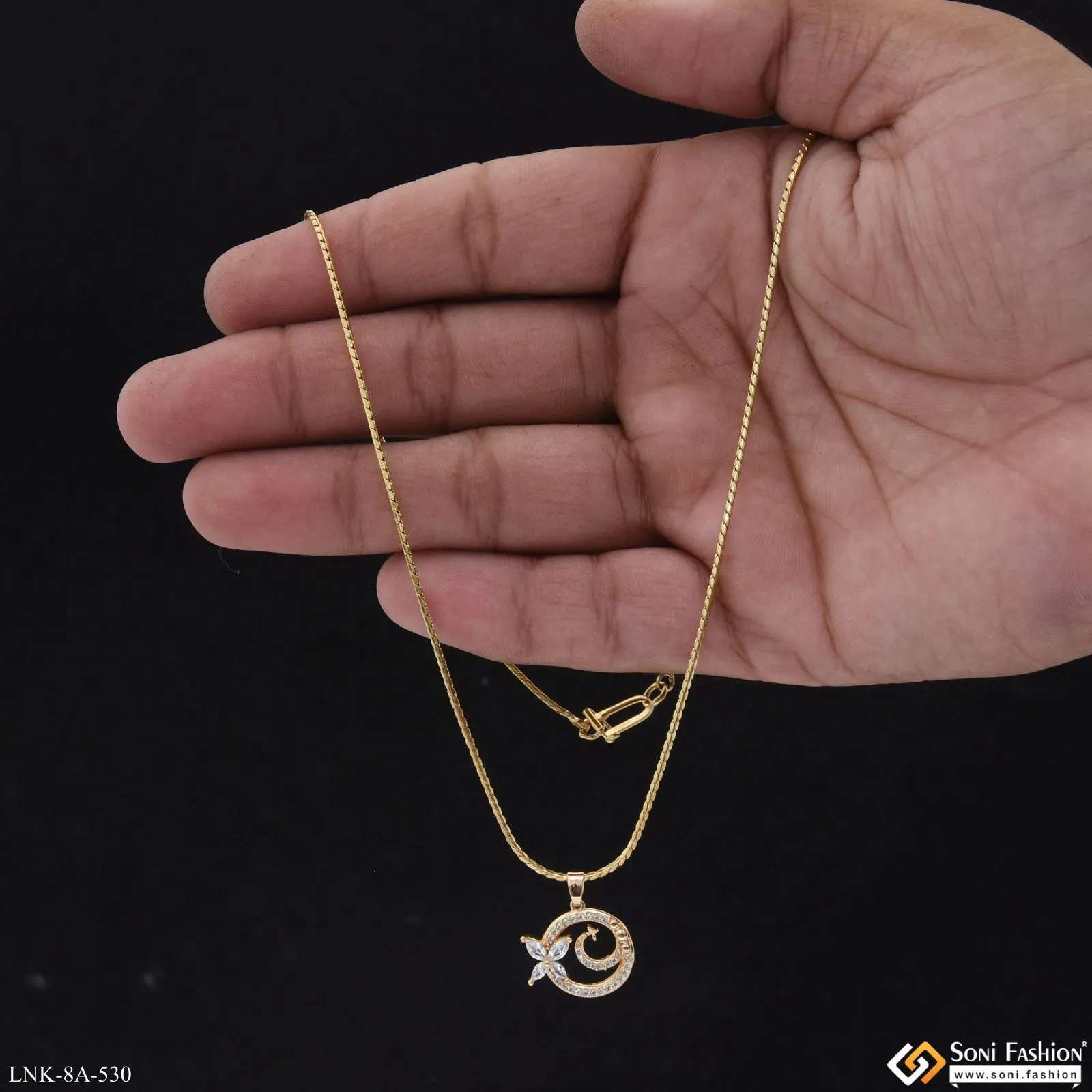 Exclusive Design Gold Plated Chain Pendant for Ladies - Style A530