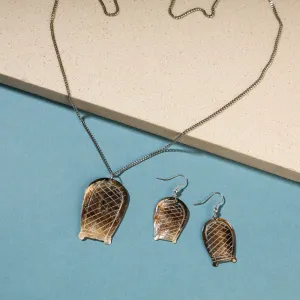 Handcrafted Seashell Necklace Set