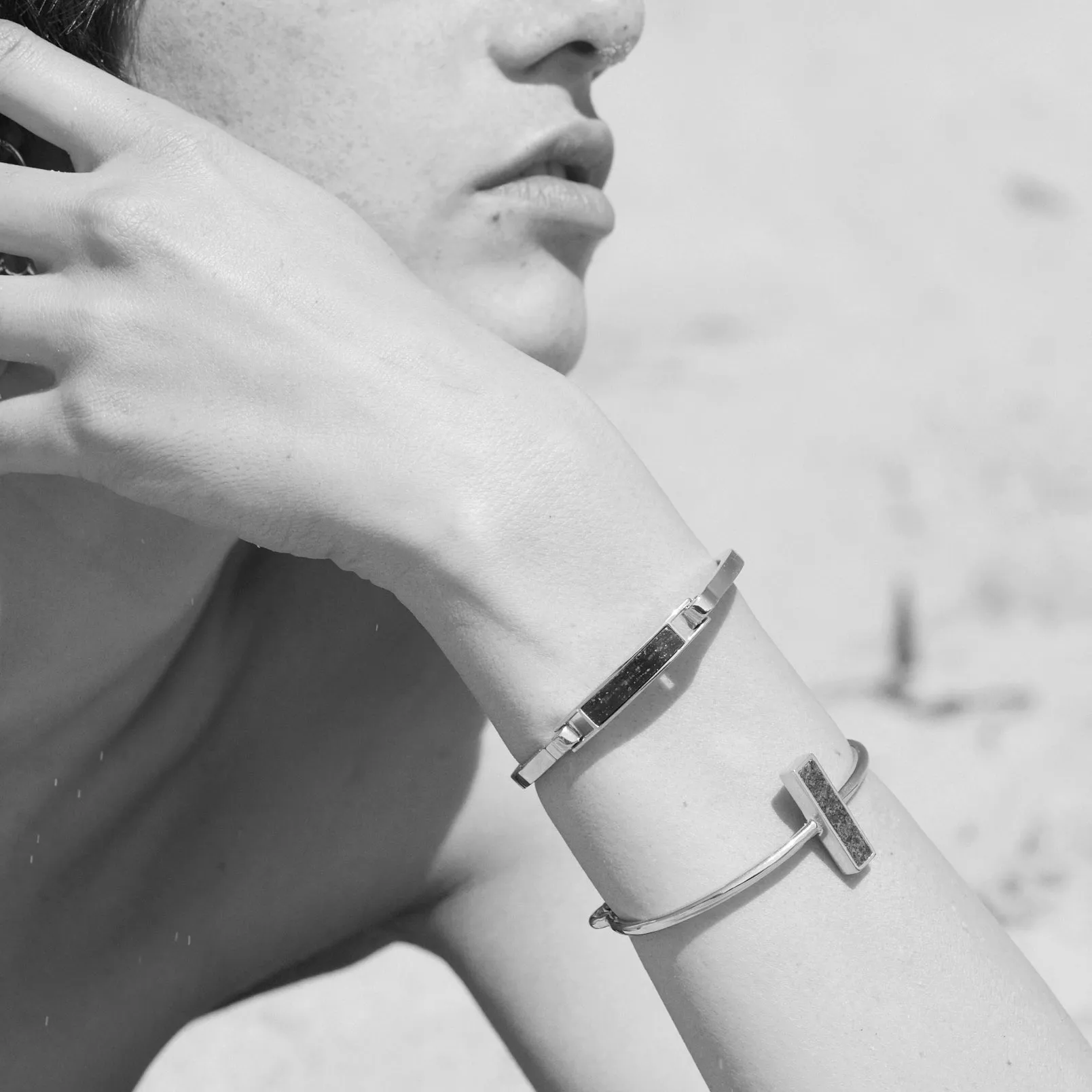 INLAID PLATE BRACELET - JADE