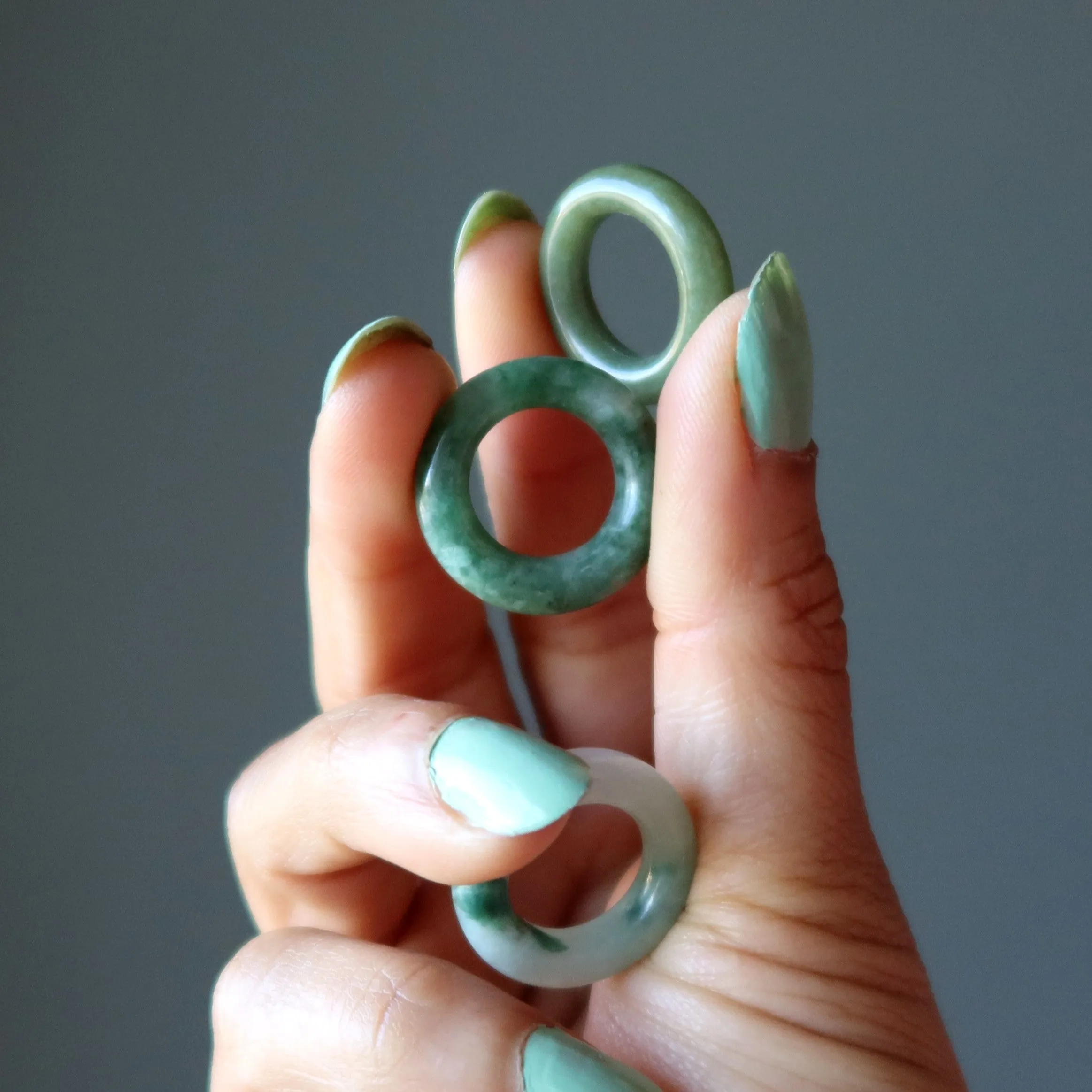 Jade Display Stand Ring
