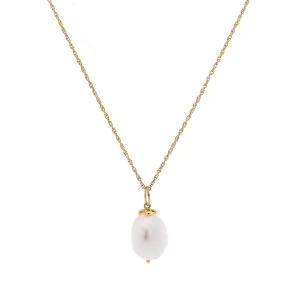 Jessica Pearl Pendant Necklace