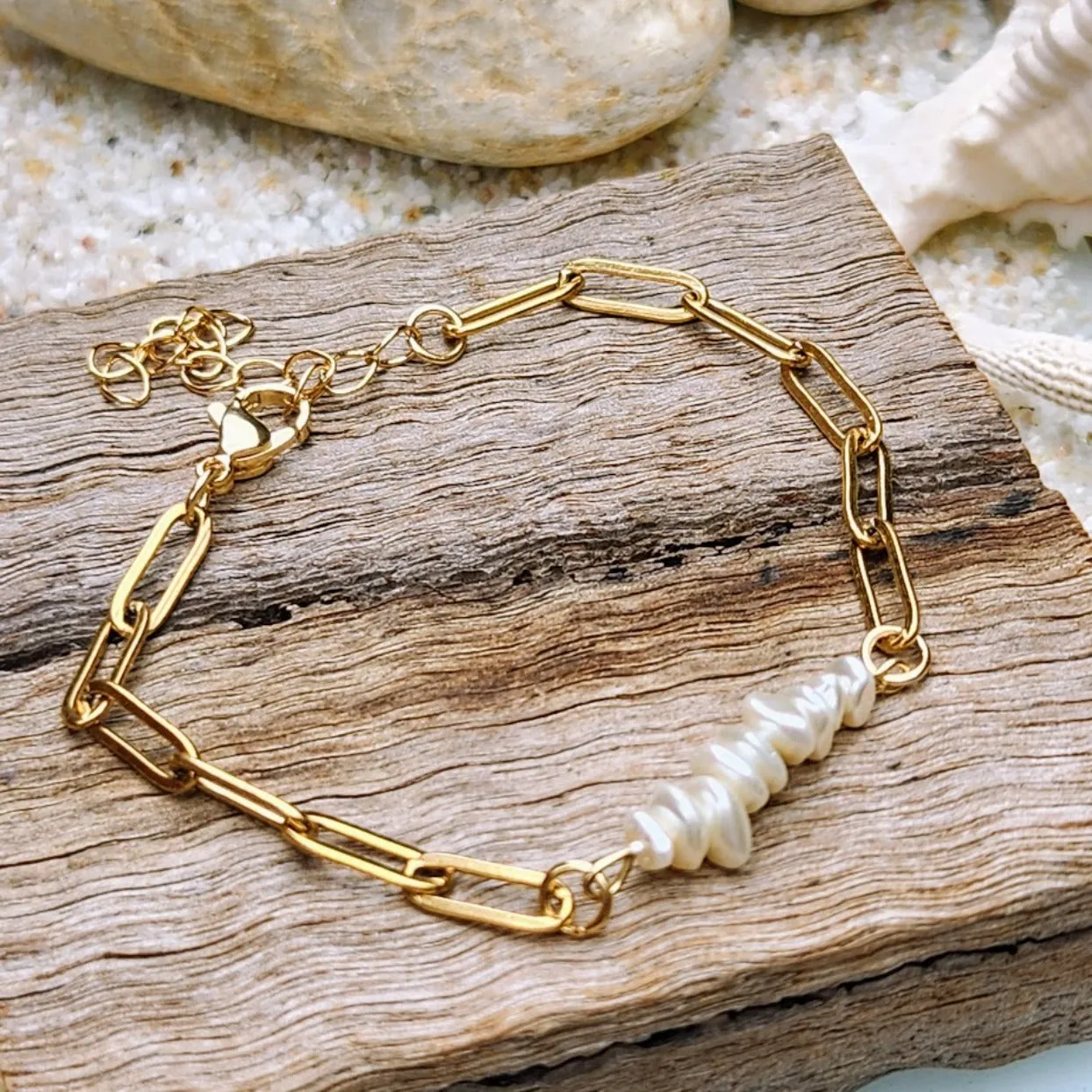 MAIREAD WHITE PEARL WATERPROOF 18K PAPERCLIP BRACELET