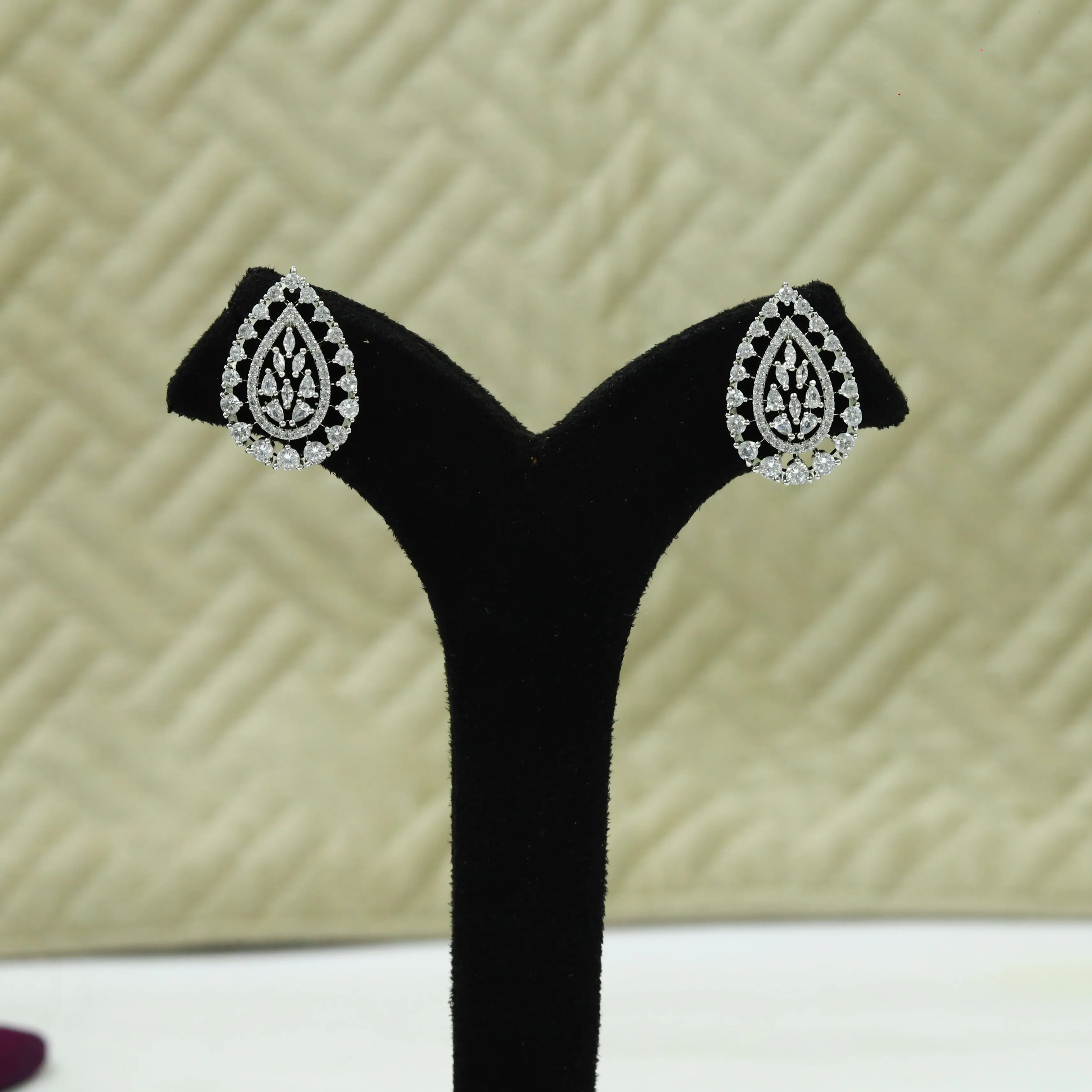 Medium Zircon/AD Pendant Set 7365-34
