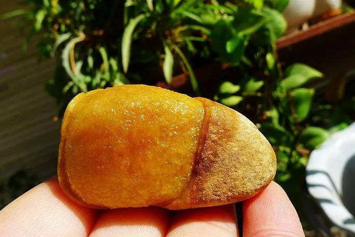 Natural Jade Rough Jadeite Raw (108g,5X4.1X2.8cm)