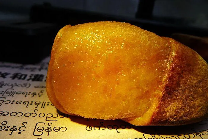 Natural Jade Rough Jadeite Raw (108g,5X4.1X2.8cm)