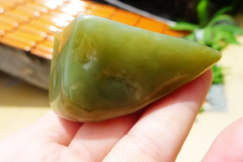 Natural Jade Rough Jadeite Raw (119g,6X3.8X3.4cm)