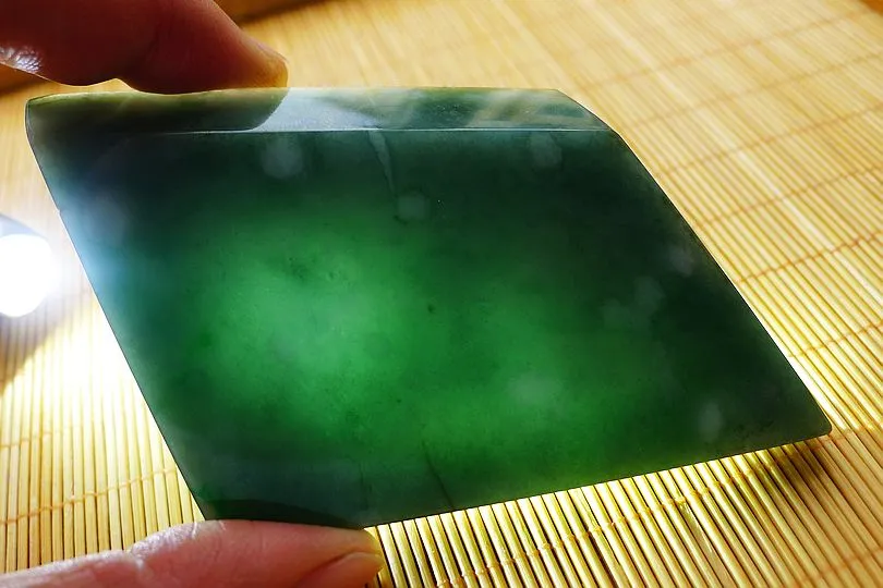 Natural Jade Rough Jadeite Raw (125.5g,8.5X6.1X1cm)