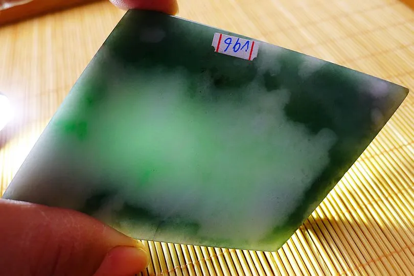 Natural Jade Rough Jadeite Raw (125.5g,8.5X6.1X1cm)