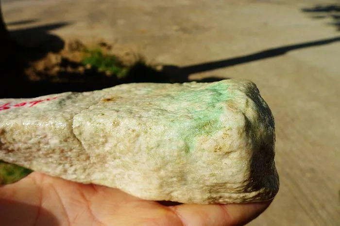 Natural Jade Rough Jadeite Raw (1.27kg,15.5X11.3X4.8cm)