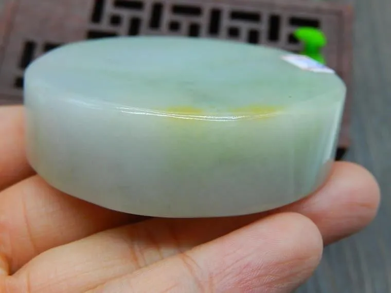 Natural Jade Rough Jadeite Raw (136g, 57X57X14.5mm)