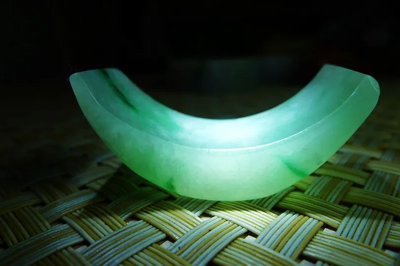 Natural Jade Rough Jadeite Raw (16g,3.8X1.6X0.85cm)