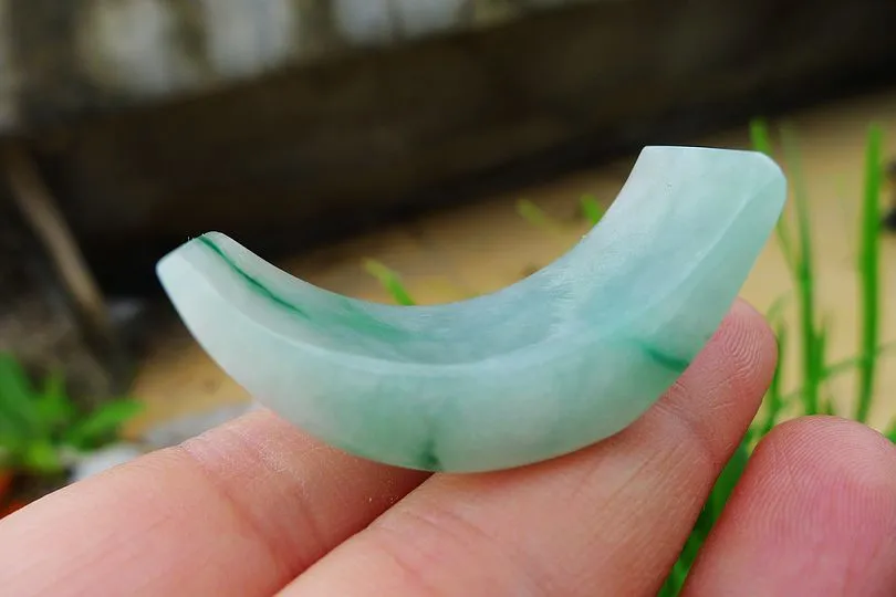 Natural Jade Rough Jadeite Raw (16g,3.8X1.6X0.85cm)