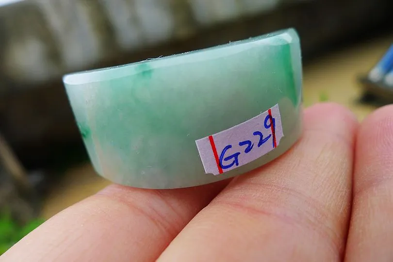 Natural Jade Rough Jadeite Raw (16g,3.8X1.6X0.85cm)