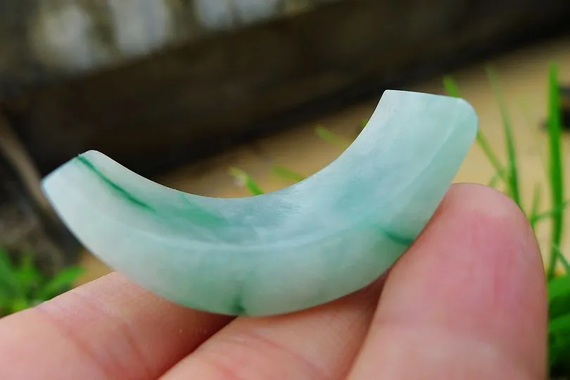 Natural Jade Rough Jadeite Raw (16g,3.8X1.6X0.85cm)