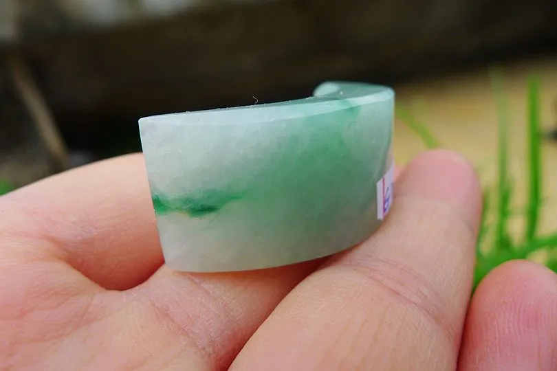 Natural Jade Rough Jadeite Raw (16g,3.8X1.6X0.85cm)