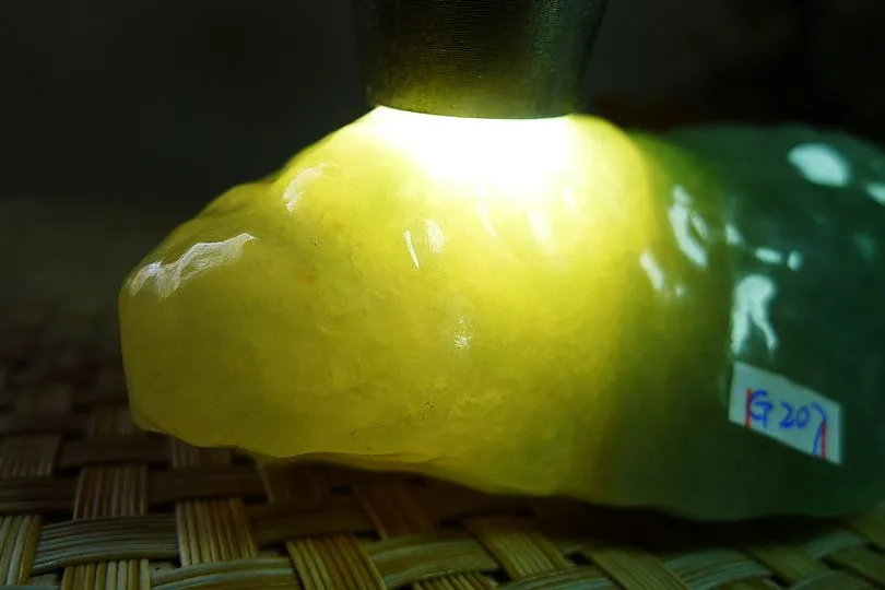 Natural Jade Rough Jadeite Raw (194g,8.5X4.2X3.7cm)