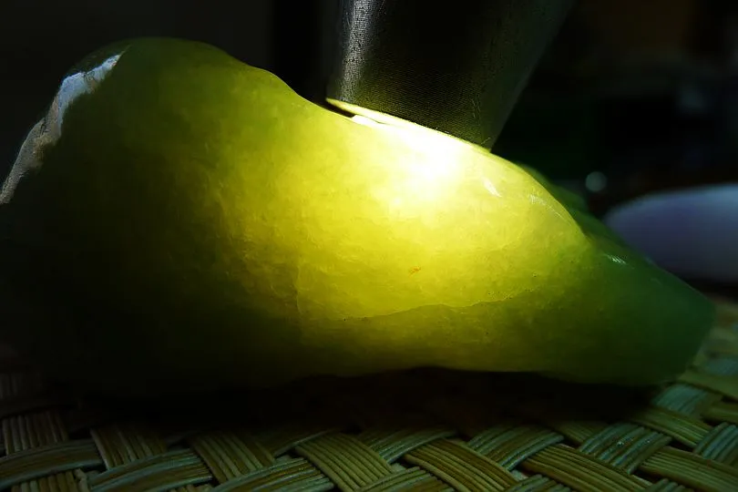 Natural Jade Rough Jadeite Raw (194g,8.5X4.2X3.7cm)