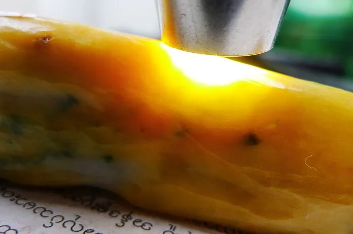 Natural Jade Rough Jadeite Raw (229g,11.6X4X2.6cm)