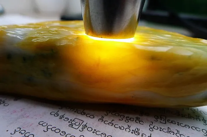 Natural Jade Rough Jadeite Raw (229g,11.6X4X2.6cm)