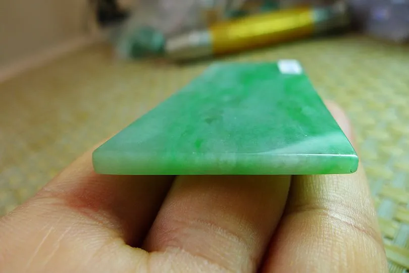 Natural Jade Rough Jadeite Raw (23g,5.6X3.4X0.4cm)