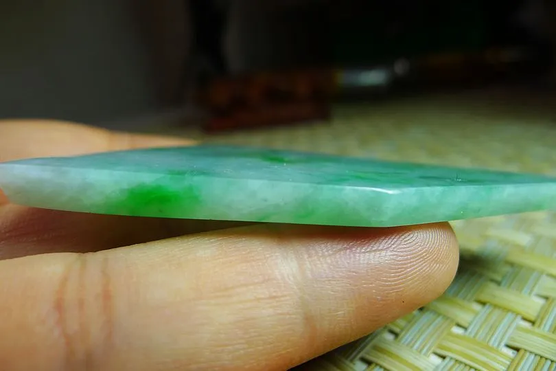 Natural Jade Rough Jadeite Raw (24g,7.3X3.3X0.4cm)