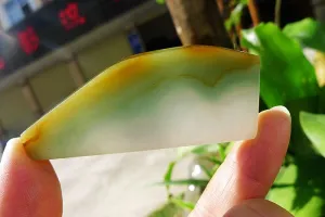 Natural Jade Rough Jadeite Raw (30g,7X2.8X0.6cm)