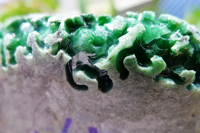 Natural Jade Rough Jadeite Raw (322g,8.6X5.3X3.9cm)