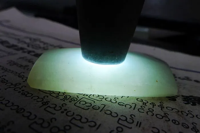 Natural Jade Rough Jadeite Raw (34g,6.1X3.6X0.7cm)