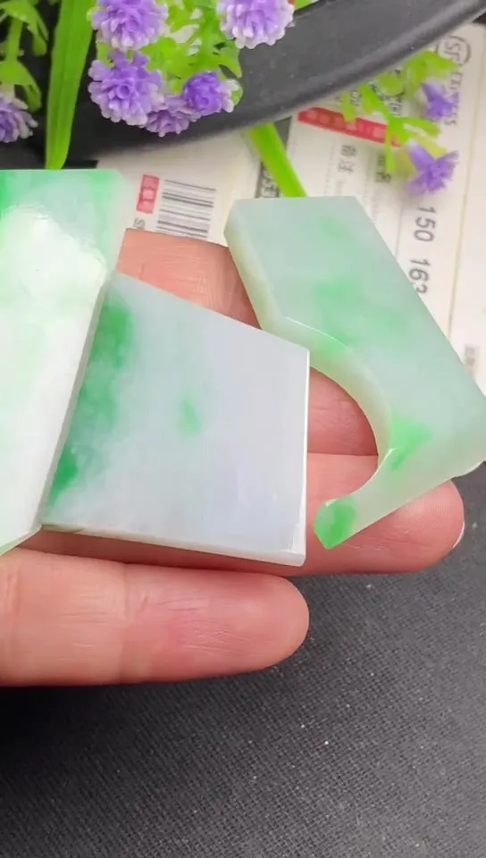 Natural Jade Rough Jadeite Raw (38g,58X27X4.6mm)-A5353
