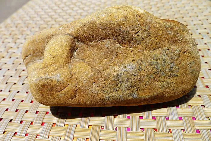 Natural Jade Rough Jadeite Raw (407g,10.2X5.3X4.5cm)