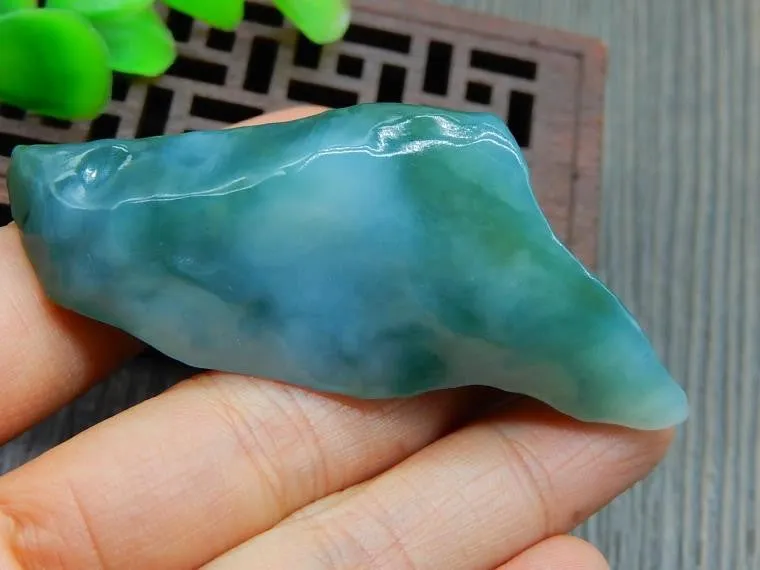 Natural Jade Rough Jadeite Raw (47g, 69X35X22mm)