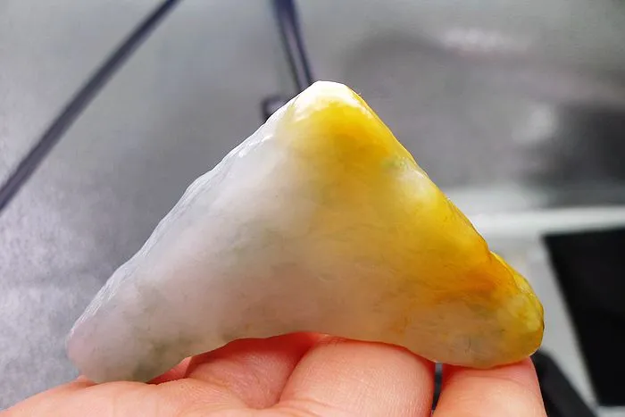 Natural Jade Rough Jadeite Raw (49g,5.3X4.6X1.1cm)