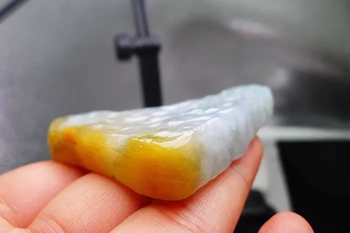 Natural Jade Rough Jadeite Raw (49g,5.3X4.6X1.1cm)