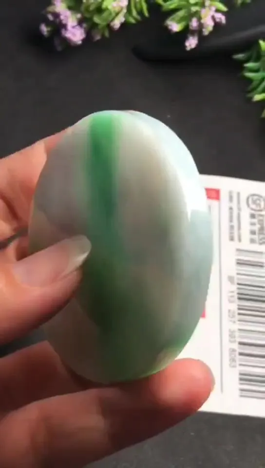 Natural Jade Rough Jadeite Raw (5.5x5.5x0.67cm)-S6593