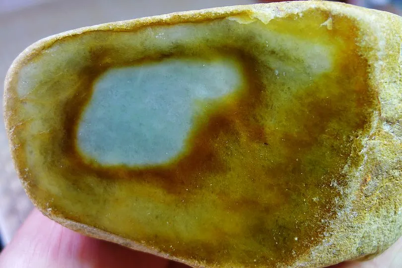 Natural Jade Rough Jadeite Raw (674g,8.5X7.6X5cm)