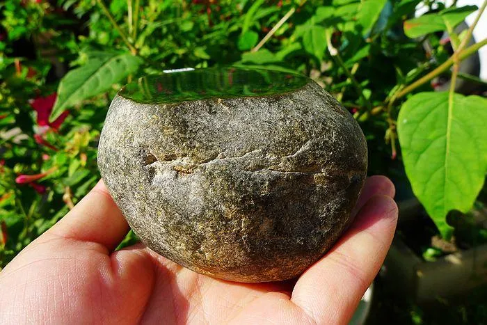 Natural Jade Rough Jadeite Raw (839g,8.5X8.2X5.7cm)